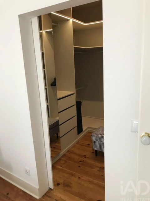 Apartamento T2 para Arrendamento em Arroios