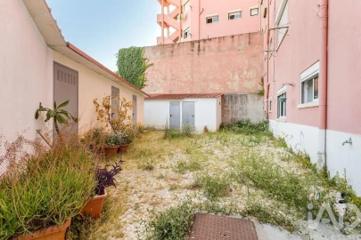 Apartamento T3 para Arrendamento em Penha de França