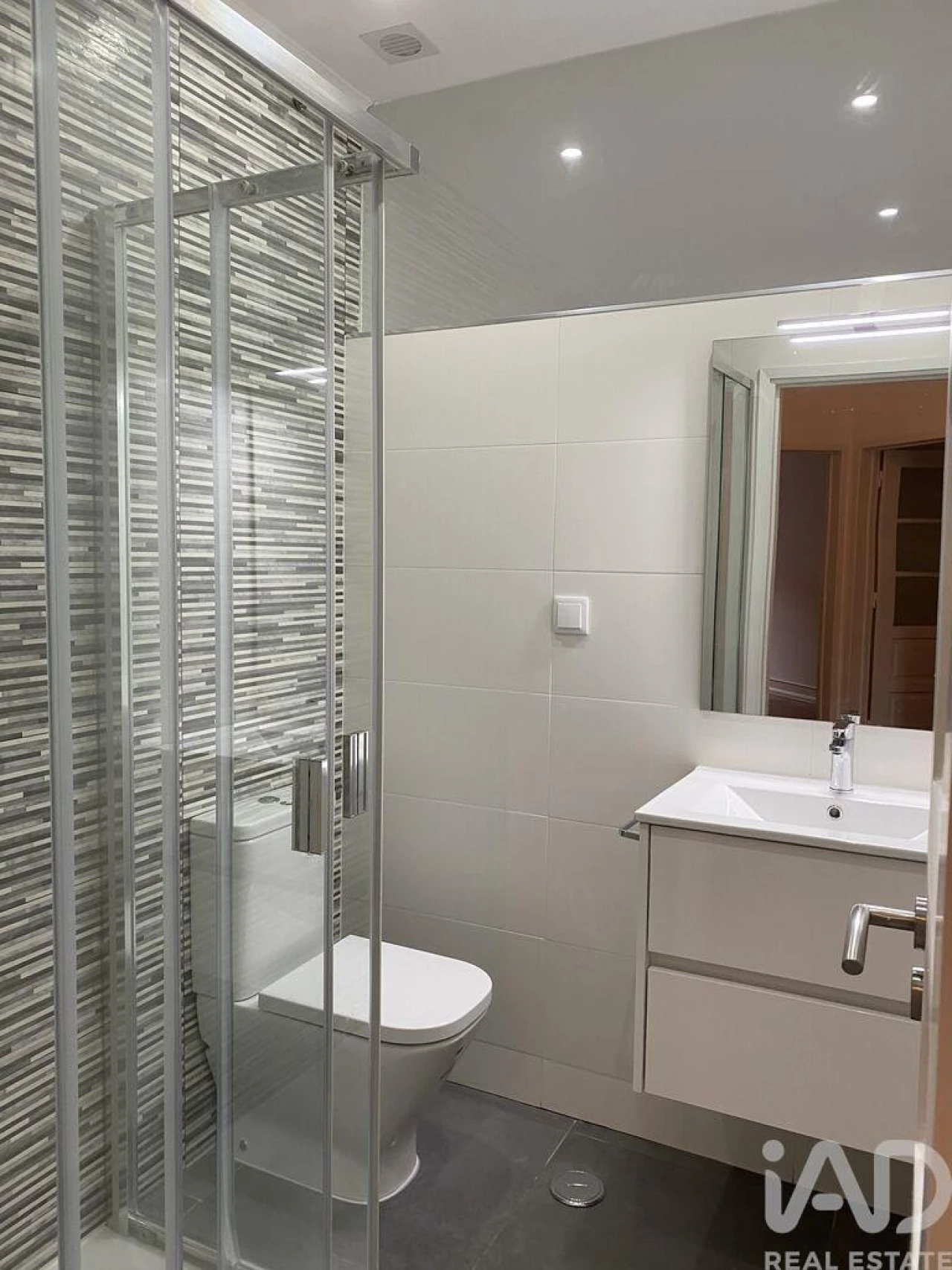 Apartamento T3 para Arrendamento em Penha de França Foto 10