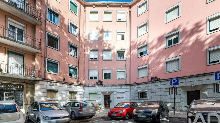 Apartamento T3 para Arrendamento em Penha de França