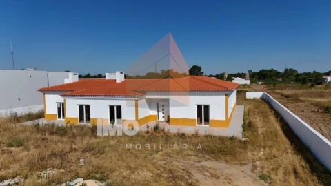 Moradia T4 para Venda em Vale de Santarem