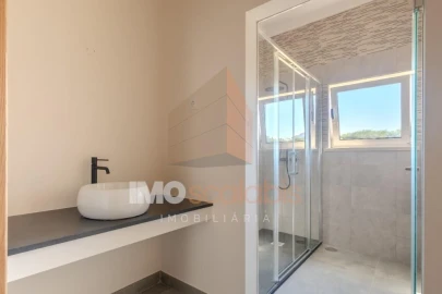 Moradia T4 para Venda em Vale de Santarem