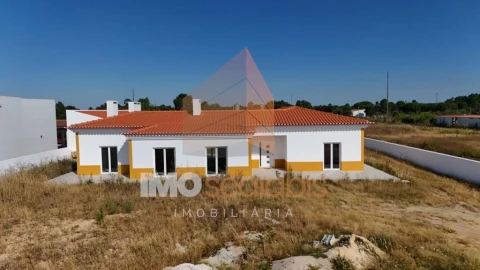 Moradia T4 para Venda em Vale de Santarem
