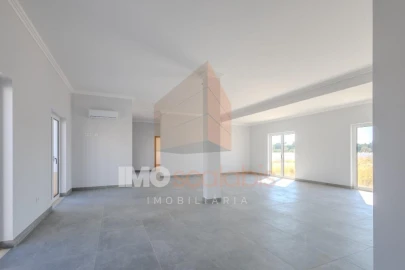 Moradia T4 para Venda em Vale de Santarem
