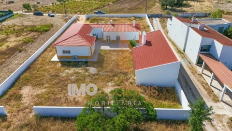 Moradia T4 para Venda em Vale de Santarem
