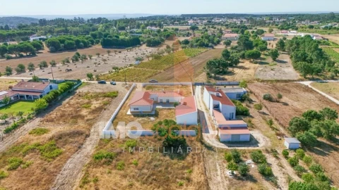 Moradia T4 para Venda em Vale de Santarem