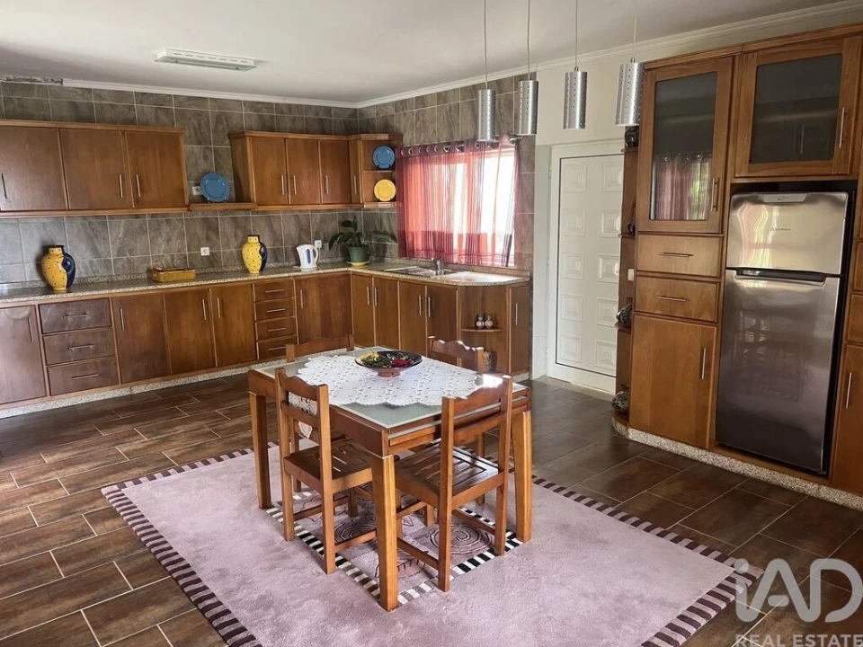 Moradia T4 para Venda em Cambra e Carvalhal de Vermilhas Foto 19