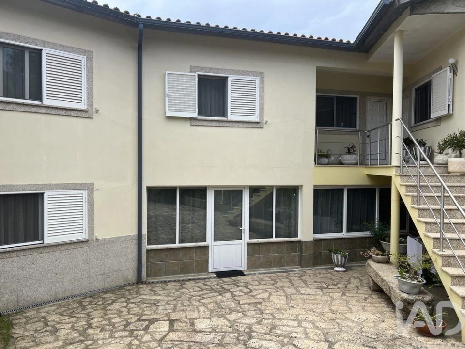 Moradia T4 para Venda em Cambra e Carvalhal de Vermilhas Foto 1
