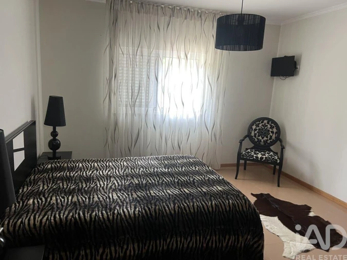 Moradia T4 para Venda em Cambra e Carvalhal de Vermilhas Foto 15
