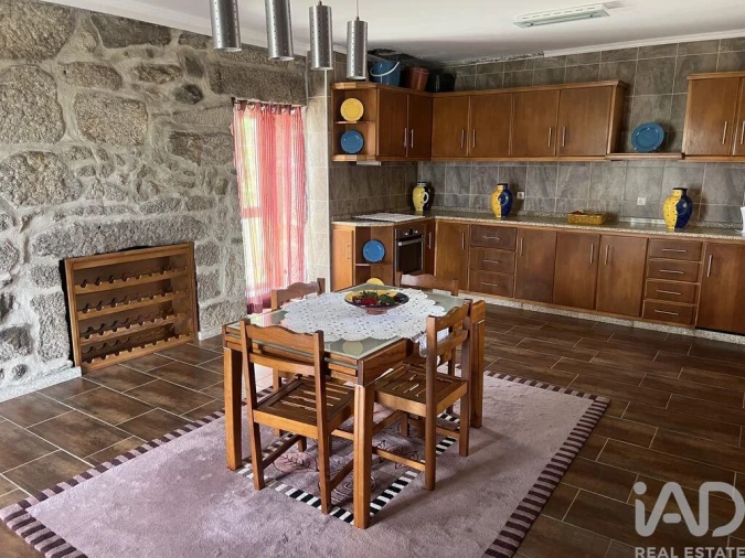 Moradia T4 para Venda em Cambra e Carvalhal de Vermilhas Foto 18