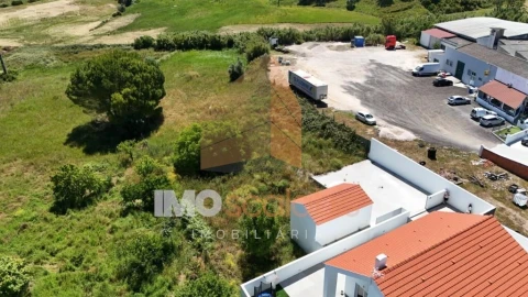Terreno para Venda em Azoia de Cima e Tremês