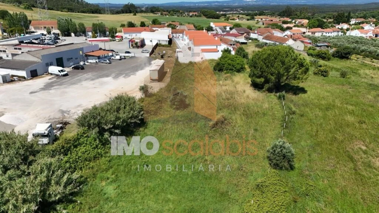 Terreno para Venda em Azoia de Cima e Tremês Foto 13