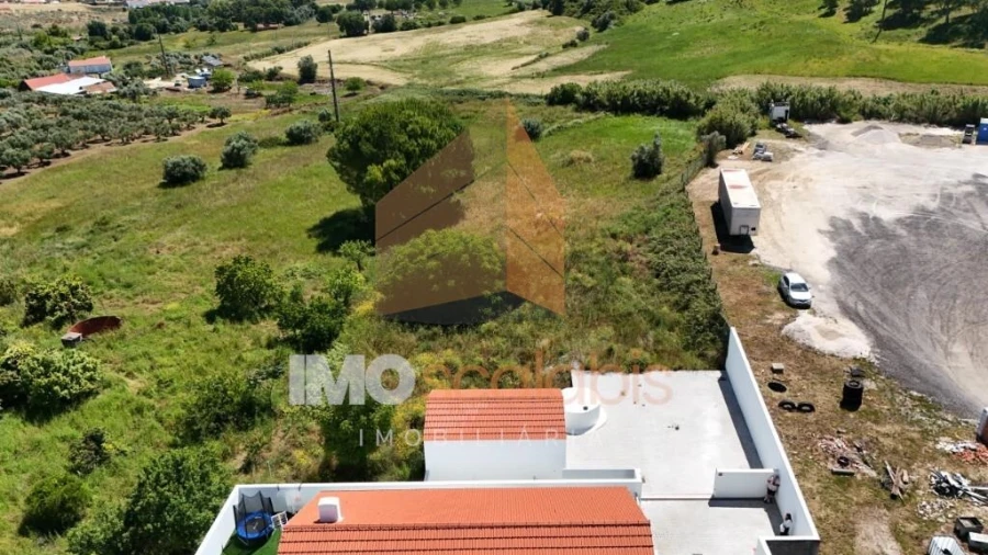 Terreno para Venda em Azoia de Cima e Tremês Foto 10