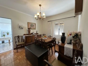 Moradia T5 para Venda em São Vitor (Braga)