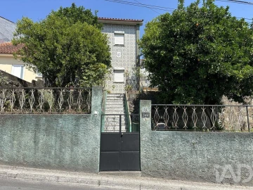 Moradia T5 para Venda em São Vitor (Braga)