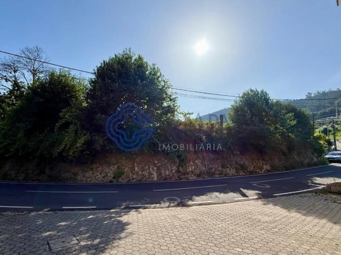 Terreno para Venda em Santa Eulalia Foto 3