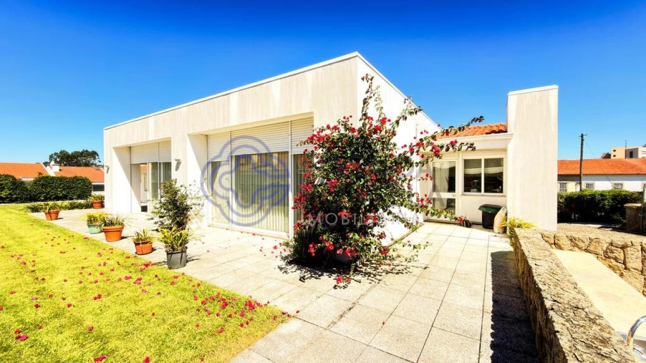 Moradia T4 para Venda em Pedroso e Seixezelo Foto 38