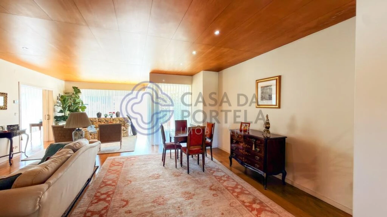 Moradia T4 para Venda em Pedroso e Seixezelo Foto 4