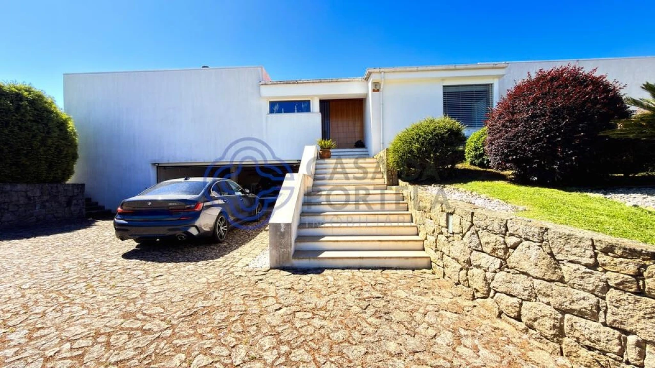 Moradia T4 para Venda em Pedroso e Seixezelo Foto 35