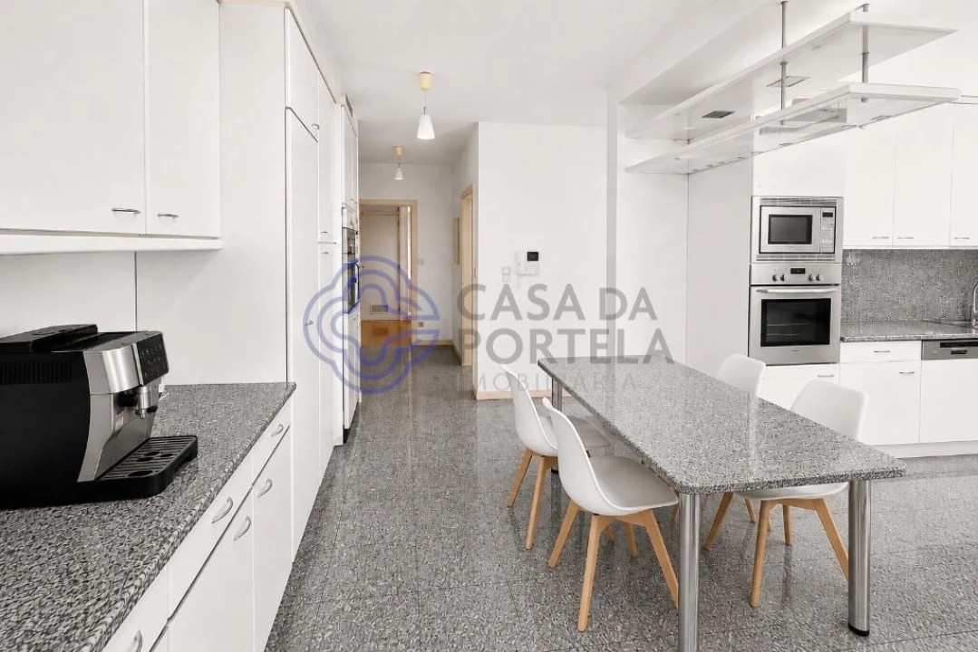 Moradia T4 para Venda em Pedroso e Seixezelo Foto 8