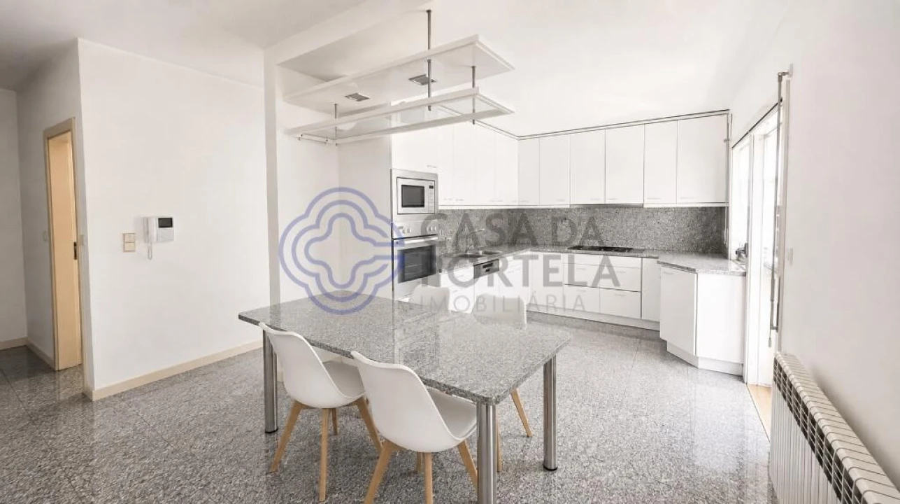 Moradia T4 para Venda em Pedroso e Seixezelo Foto 9