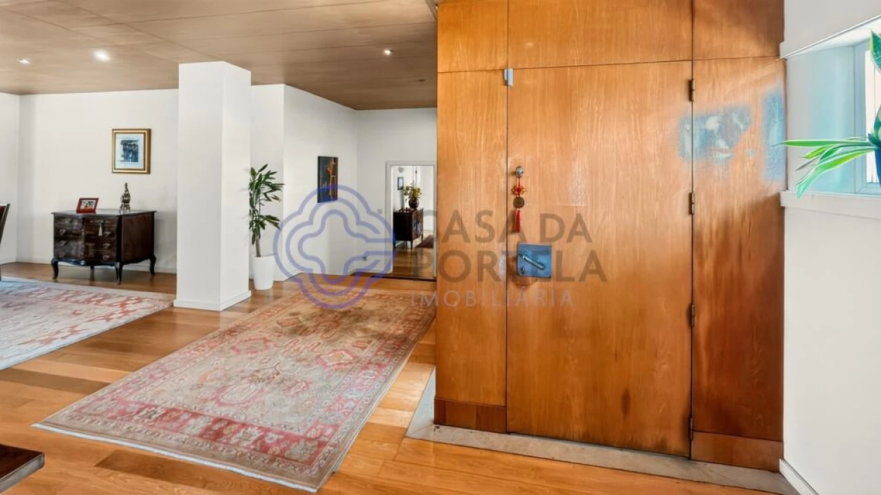 Moradia T4 para Venda em Pedroso e Seixezelo Foto 1