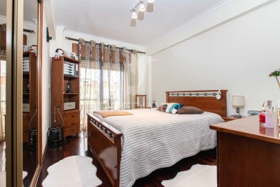 Apartamento T3 para Venda em Alverca do Ribatejo e Sobralinho