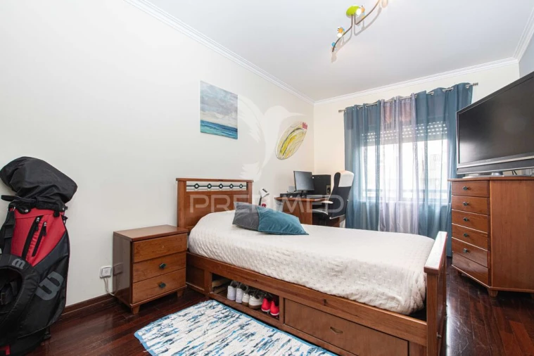 Apartamento T3 para Venda em Alverca do Ribatejo e Sobralinho Foto 9