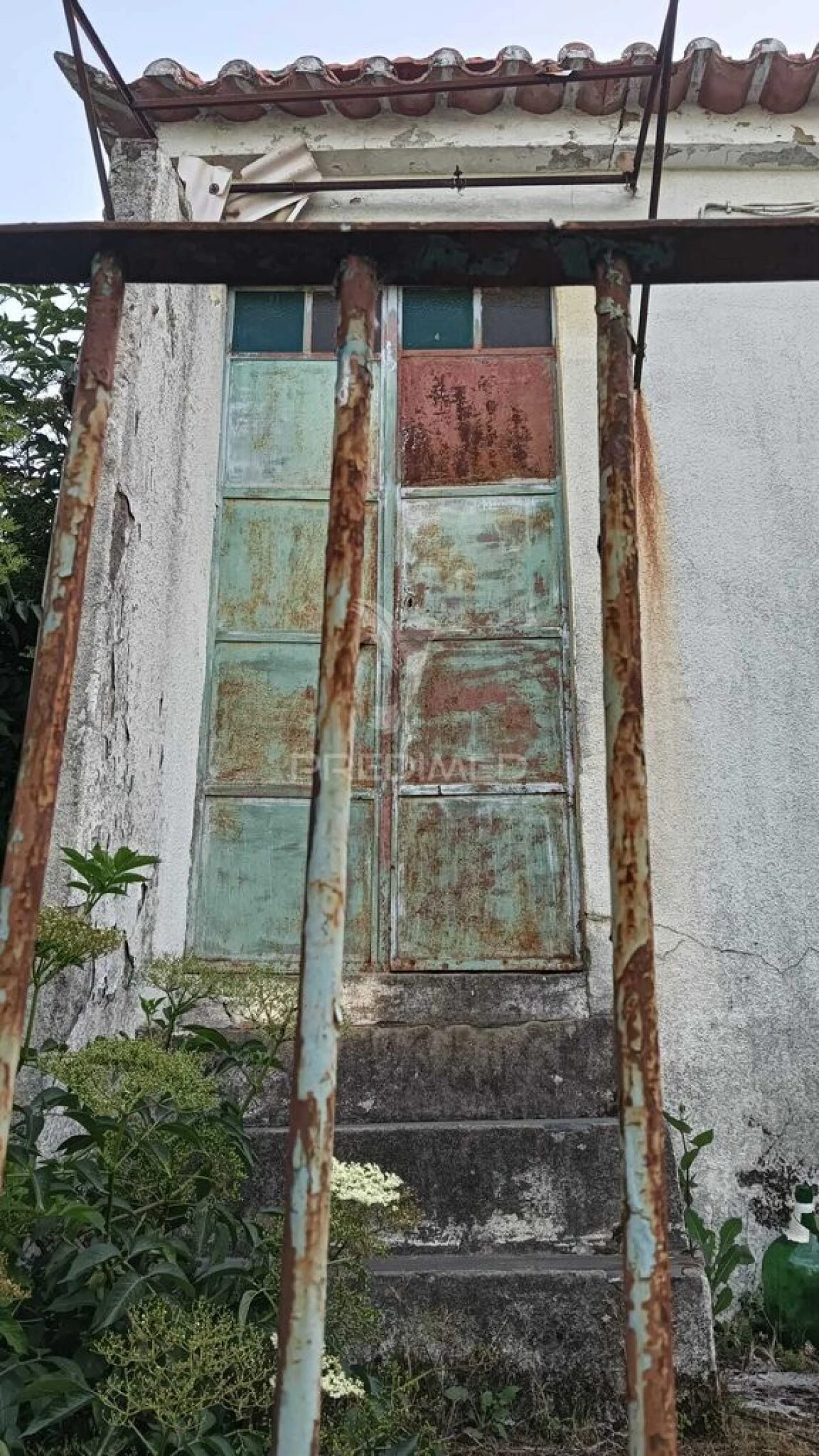 Moradia T2 para Venda em Abaças Foto 10