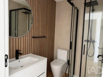 Apartamento T2 para Venda em Vila Cova da Lixa e Borba de Godim