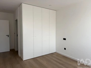 Apartamento T2 para Venda em Vila Cova da Lixa e Borba de Godim