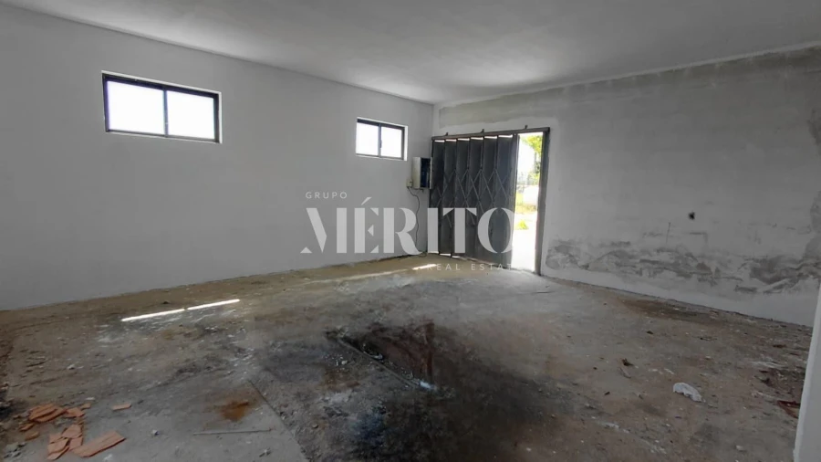 Armazém para Arrendamento em Arcozelo Foto 6
