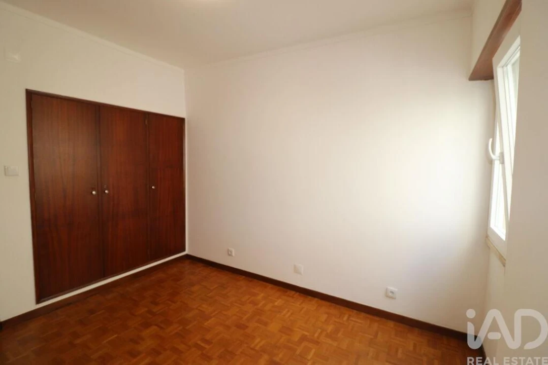 Apartamento T3 para Arrendamento em Santa Maria, São Pedro e Matacães Foto 3