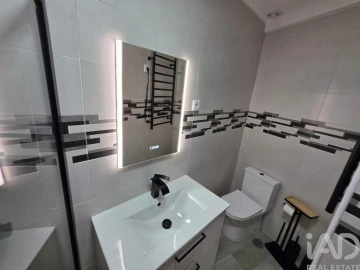 Apartamento T3 para Arrendamento em Santa Maria, São Pedro e Matacães
