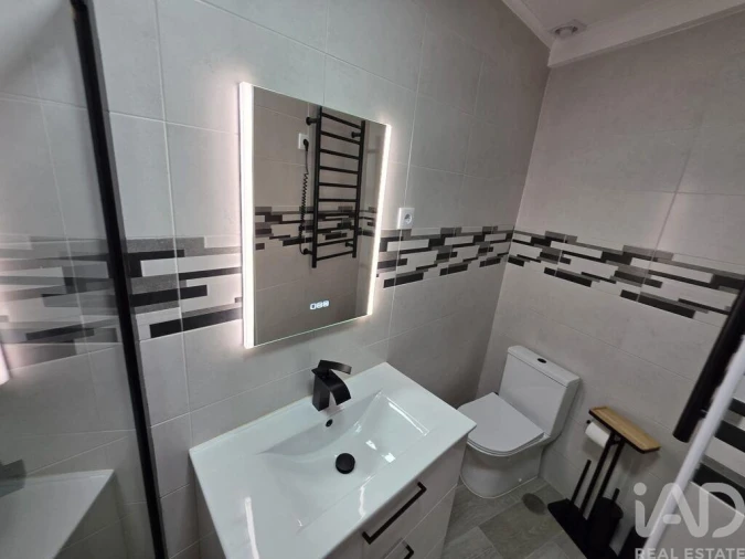Apartamento T3 para Arrendamento em Santa Maria, São Pedro e Matacães Foto 8