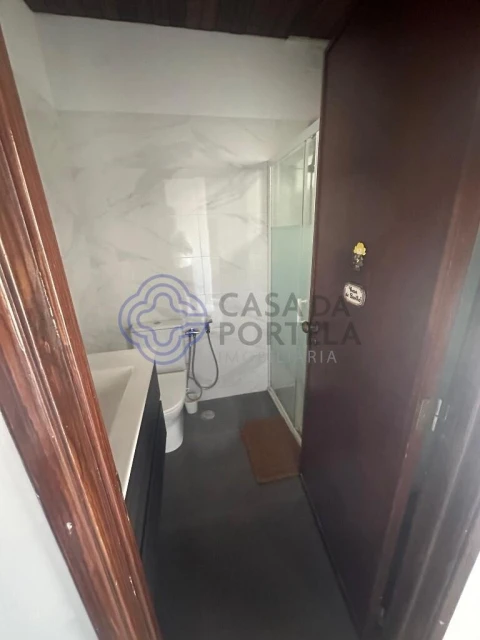 Moradia T3 para Venda em Póvoa de Santo Adrião e Olival Basto