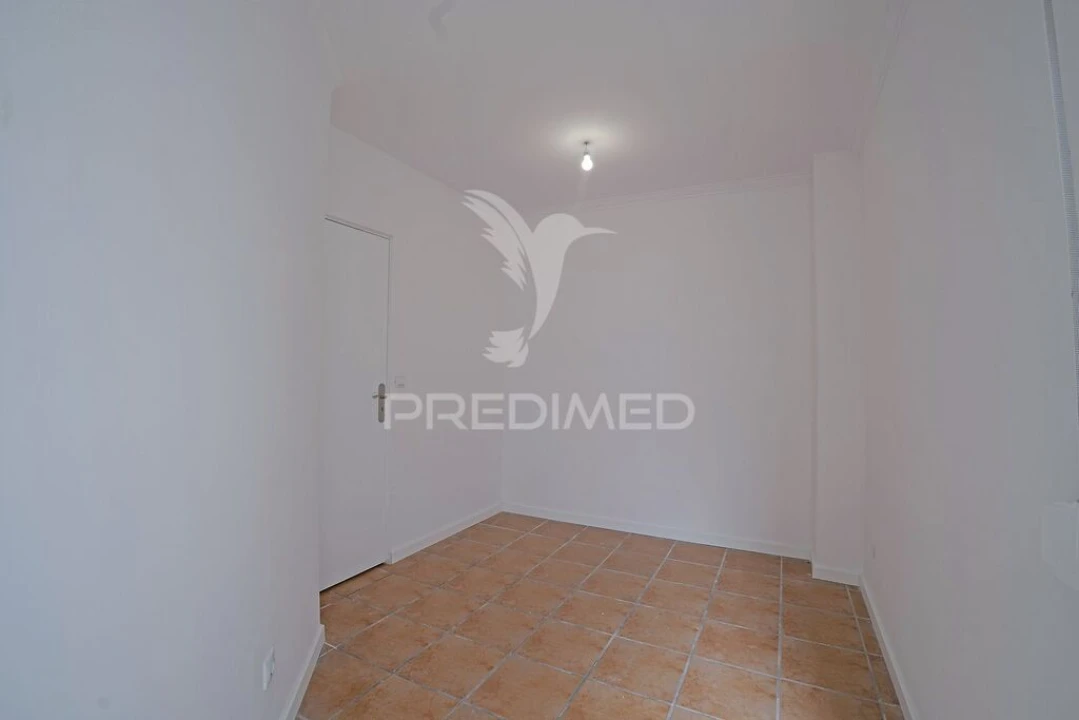 Apartamento T2 para Venda em Algueirão-Mem Martins Foto 19