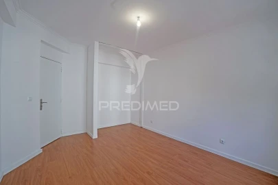 Apartamento T2 para Venda em Algueirão-Mem Martins