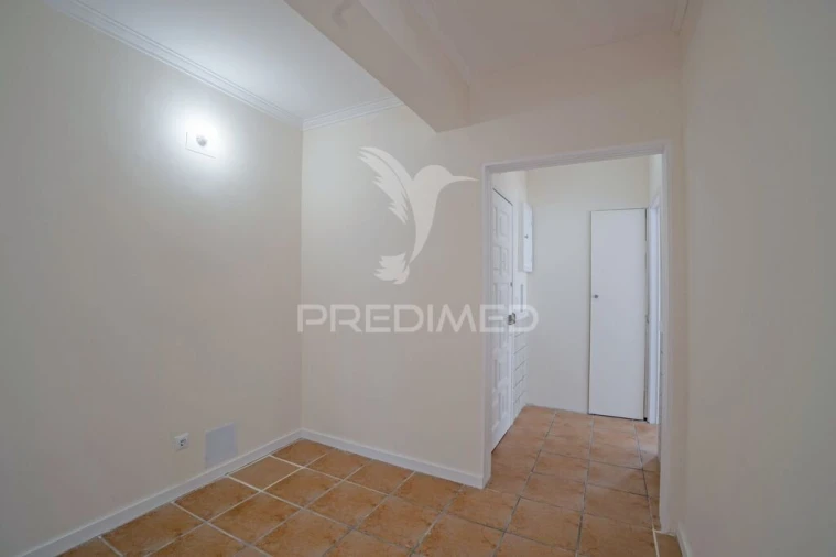 Apartamento T2 para Venda em Algueirão-Mem Martins Foto 8