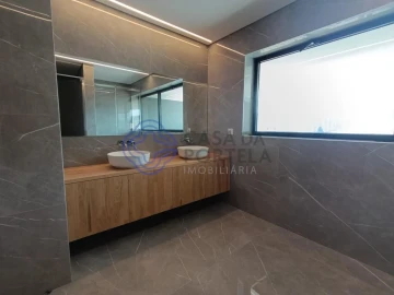 Apartamento T5 para Venda em Bougado (São Martinho e Santiago)