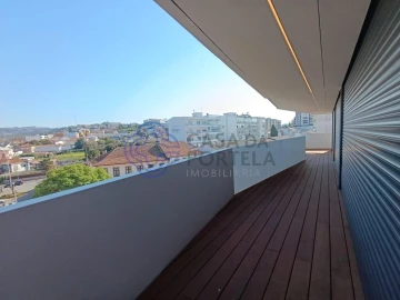 Apartamento T5 para Venda em Bougado (São Martinho e Santiago)