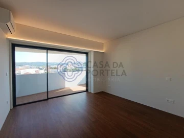 Apartamento T5 para Venda em Bougado (São Martinho e Santiago)