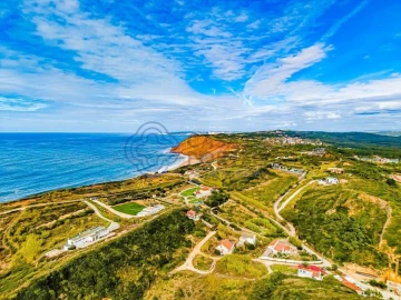 Prédio para Venda em São Martinho do Porto