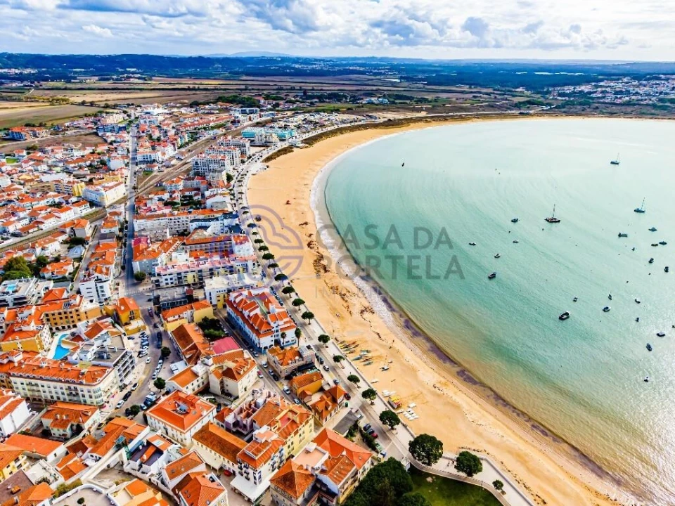 Prédio para Venda em São Martinho do Porto Foto 28