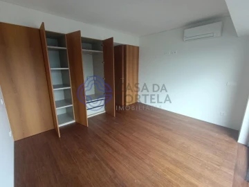 Apartamento T4 para Venda em Bougado (São Martinho e Santiago)