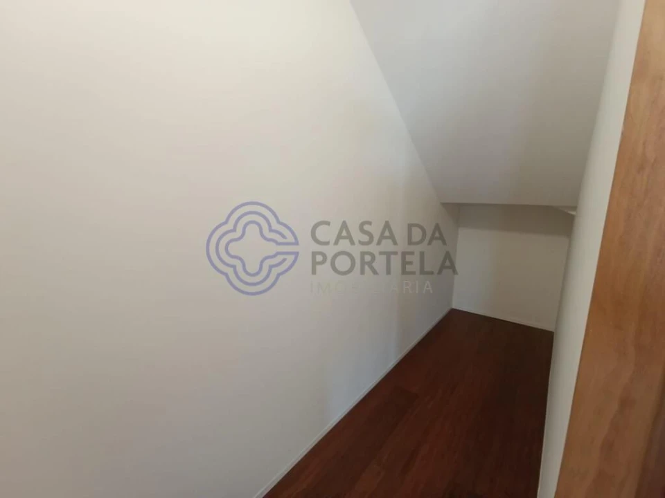 Apartamento T4 para Venda em Bougado (São Martinho e Santiago) Foto 5