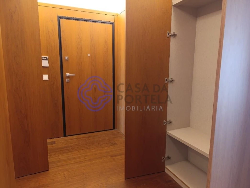 Apartamento T4 para Venda em Bougado (São Martinho e Santiago) Foto 8