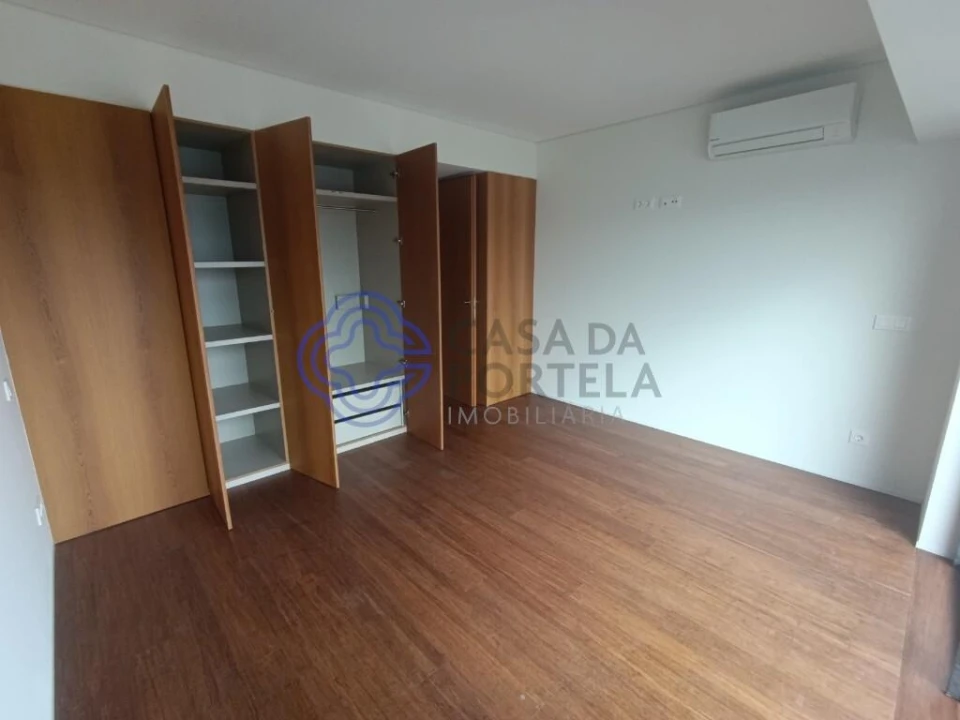 Apartamento T4 para Venda em Bougado (São Martinho e Santiago) Foto 31