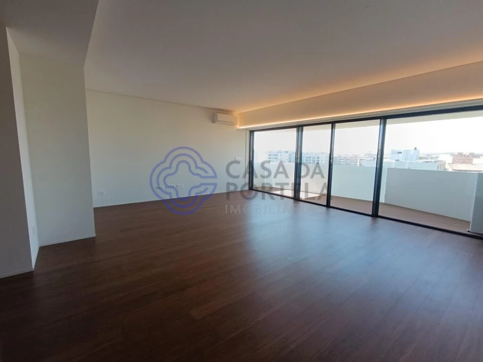 Apartamento T4 para Venda em Bougado (São Martinho e Santiago) Foto 3