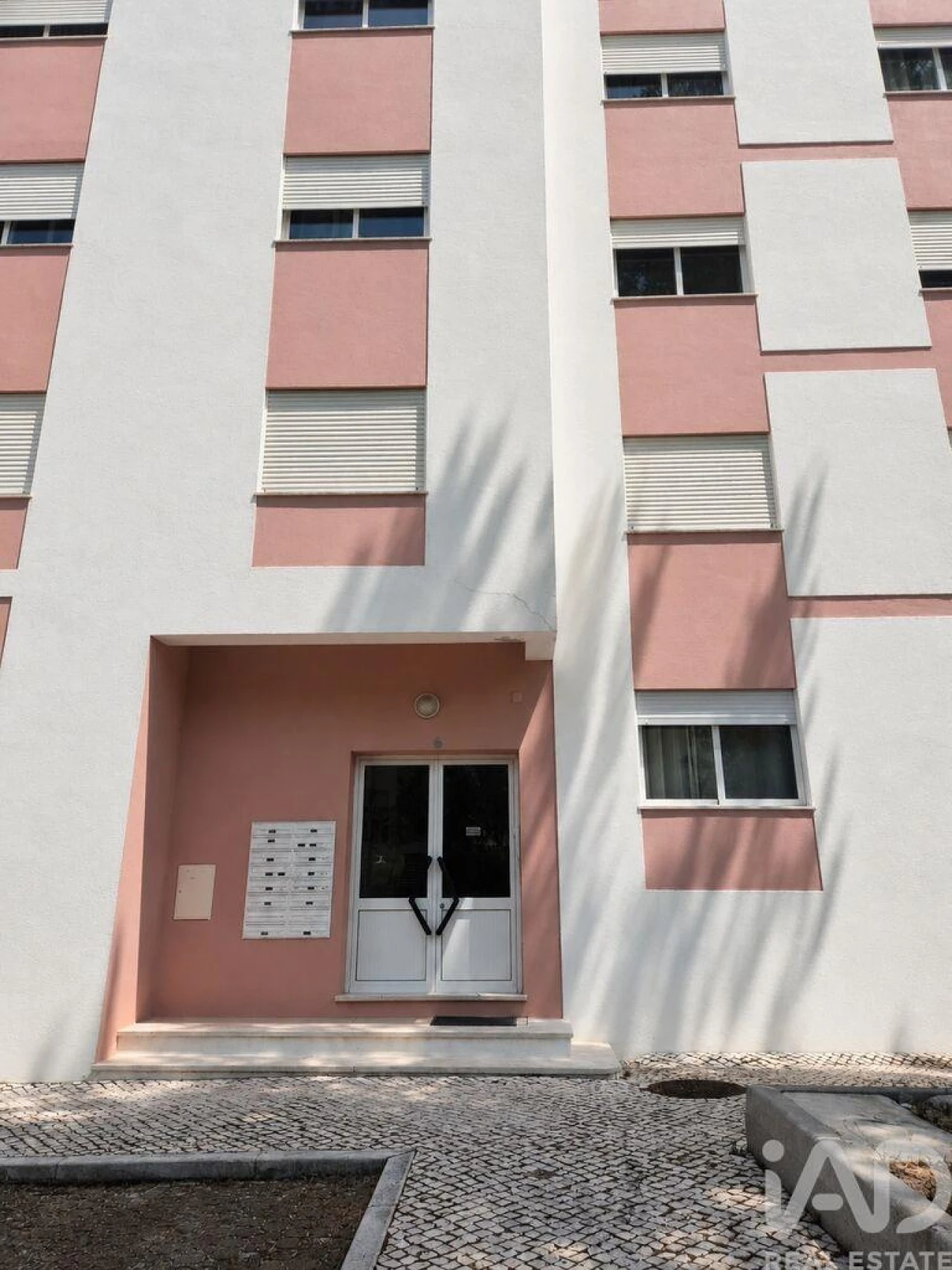 Apartamento T1 para Venda em Vila Franca de Xira Foto 10
